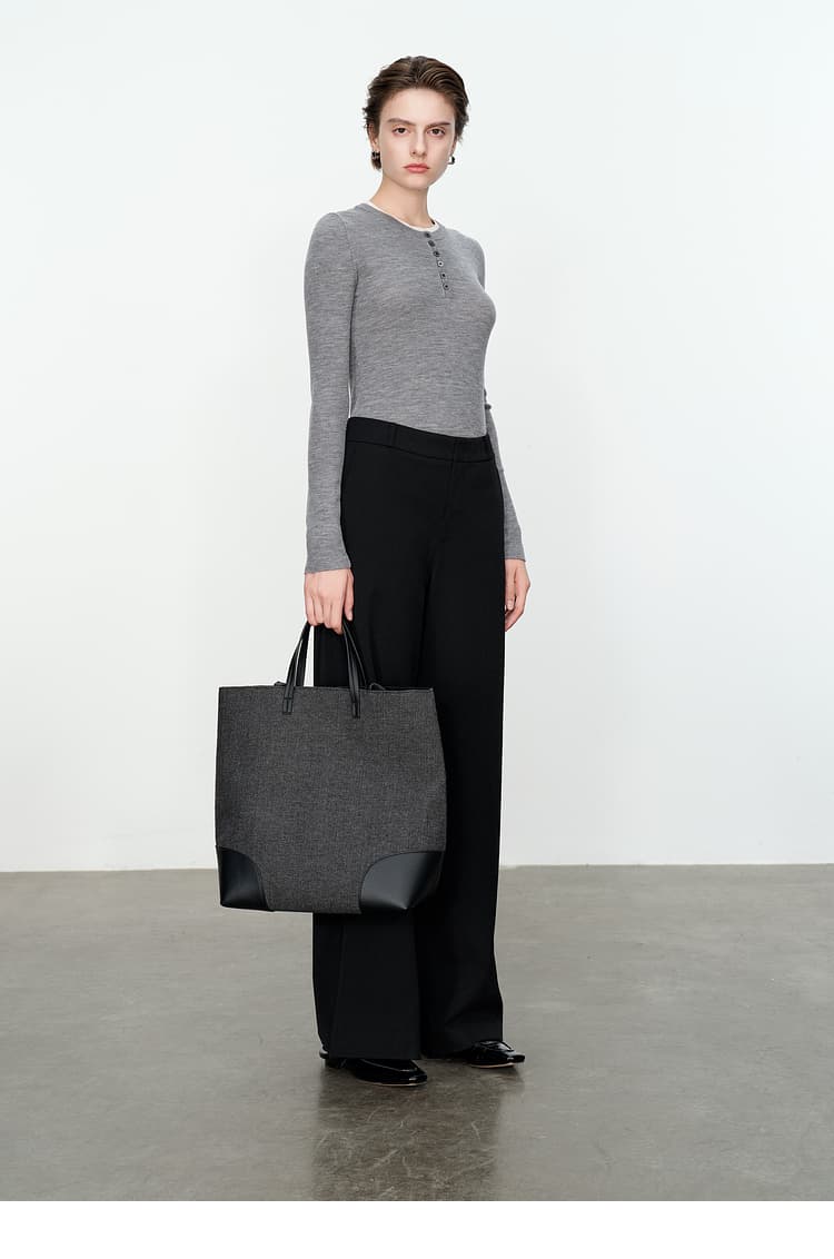 黒パンツ 上質素材のフォーマルワイドパンツ