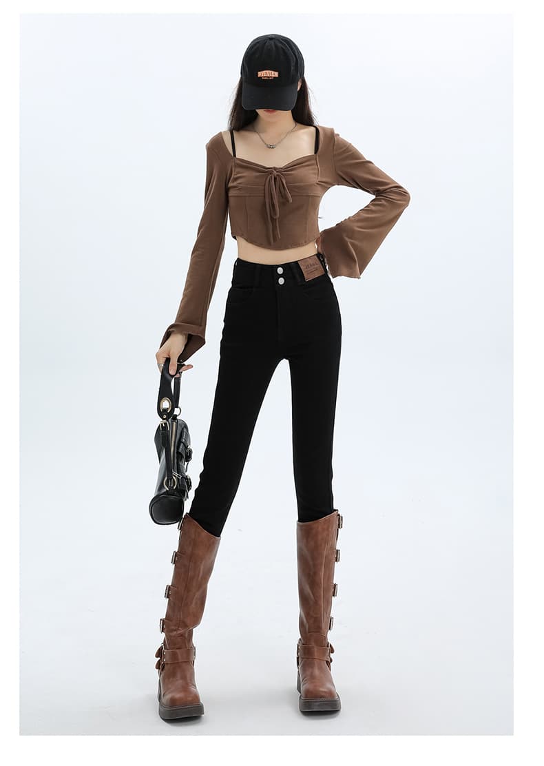 黒パンツ 美シルエットスキニーパンツ