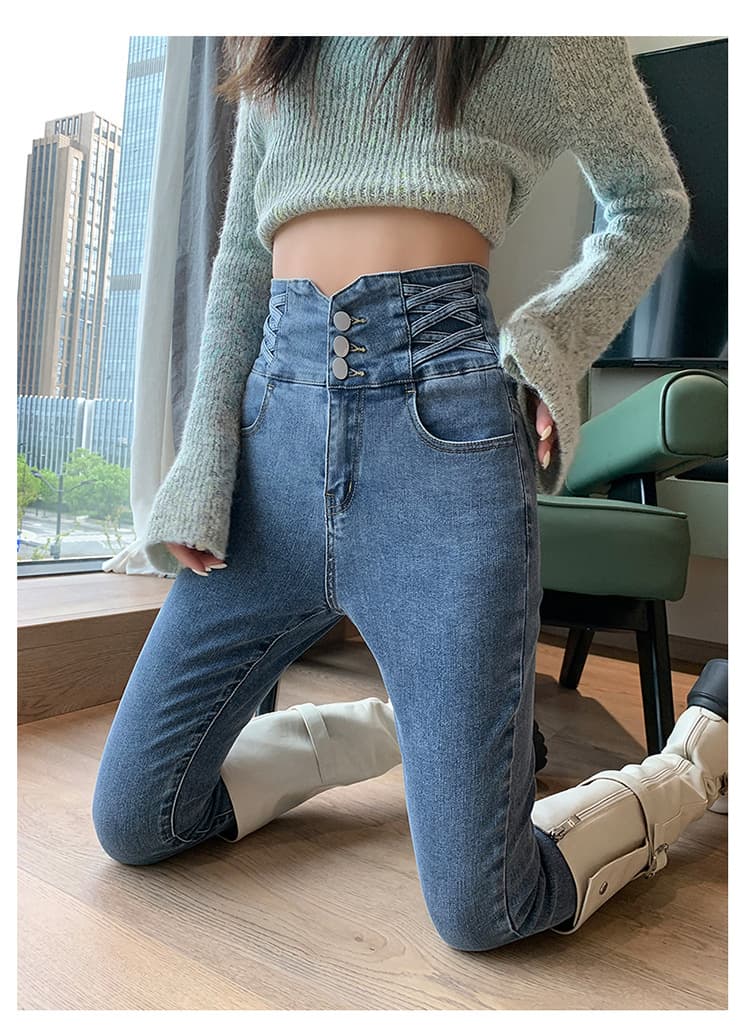 黒パンツ ハイウエストボタンスキニーパンツ