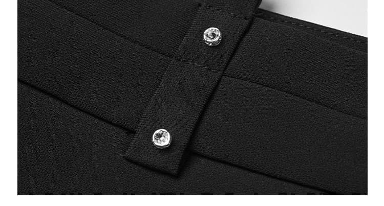 黒パンツ すっきり美脚フレアパンツ