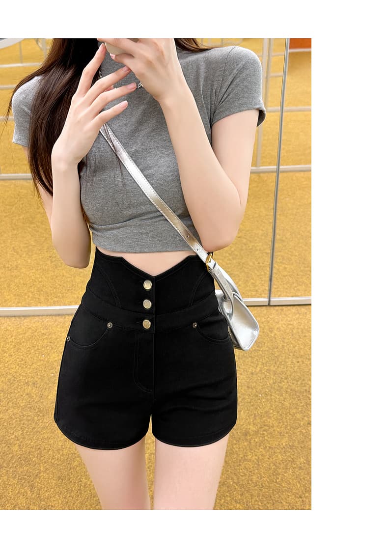 黒パンツ ハイウエストショートパンツ