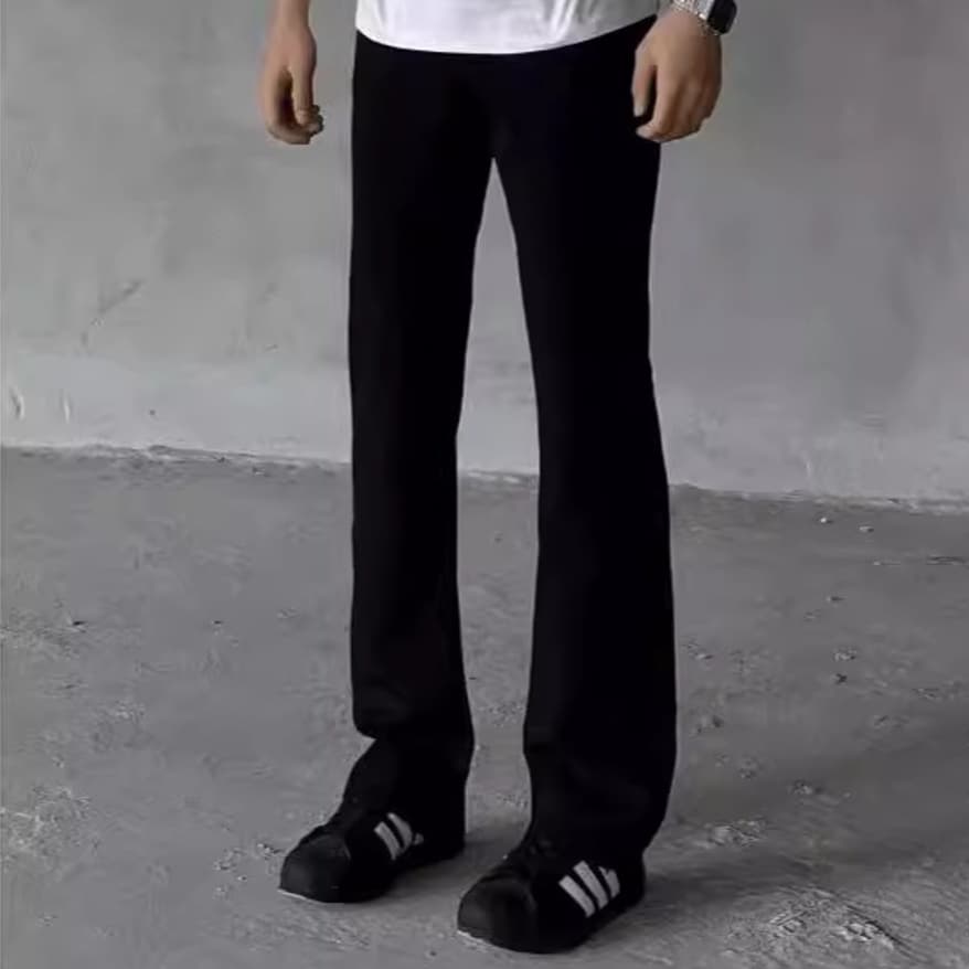 黒パンツ スタイリッシュストレートパンツ
