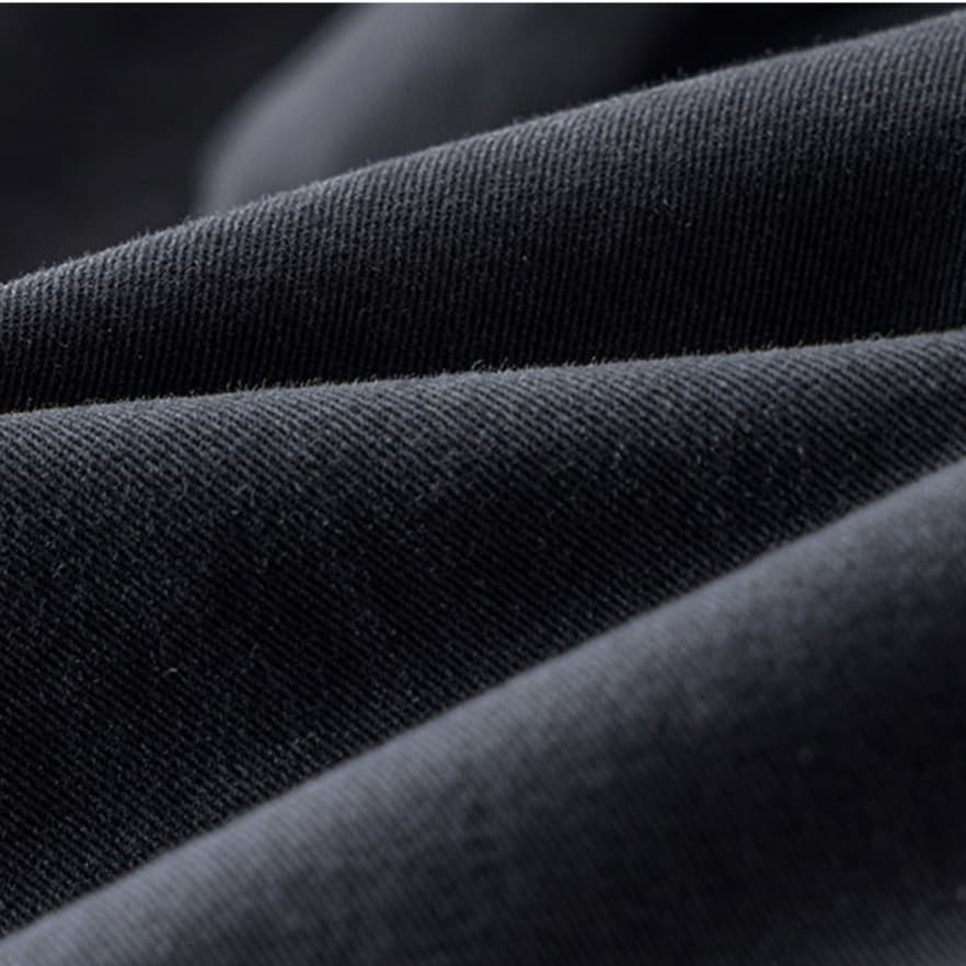 黒パンツ 快適仕立てビジネススラックス