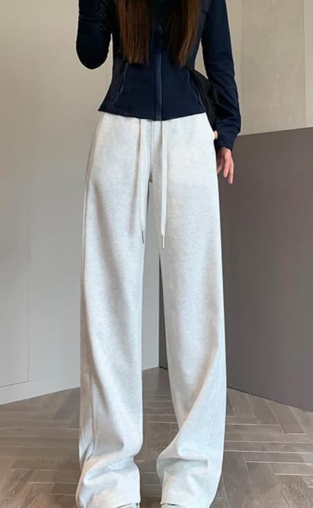 黒パンツ ウエストゴム入りストレート美脚スラックス