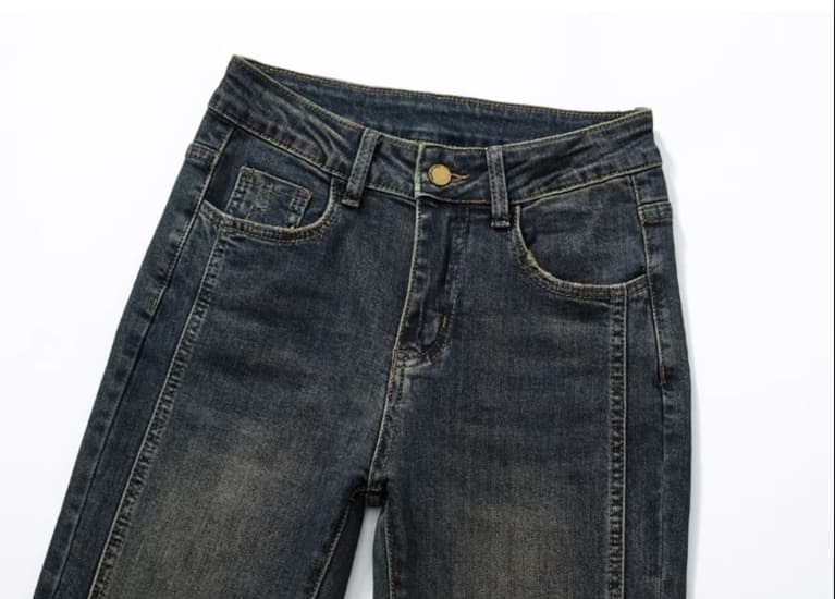 黒パンツ ハイウエストフレアデニムパンツ