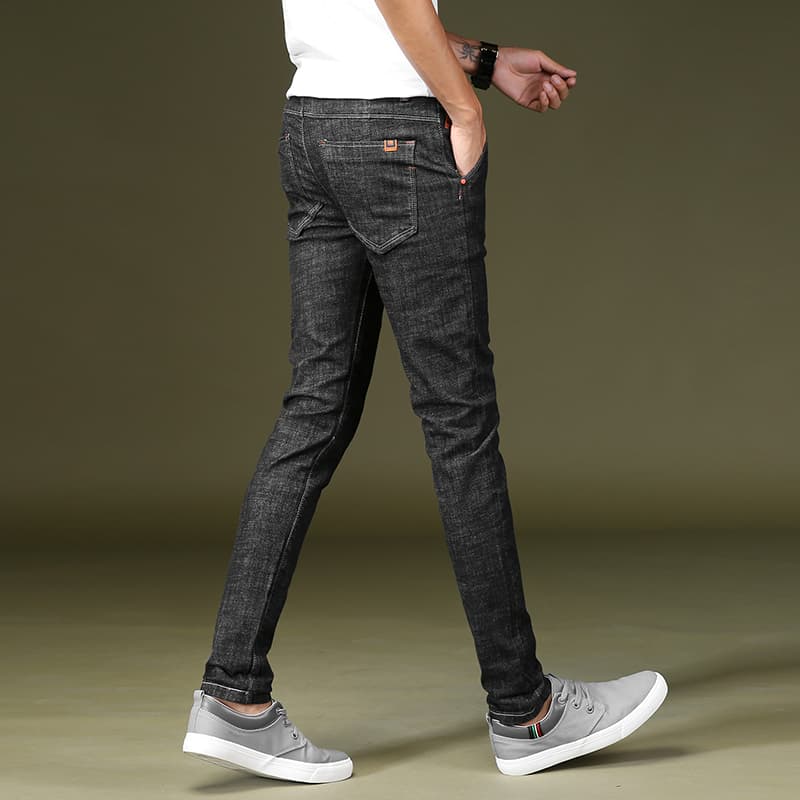 黒パンツ スタイリッシュスキニーパンツ