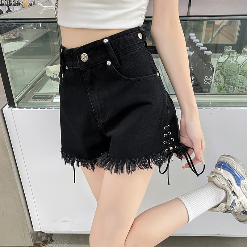 黒パンツ レース付きダメージデニムショート