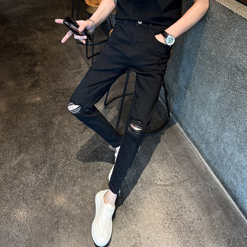 黒パンツ クラッシュ加工スリムパンツ