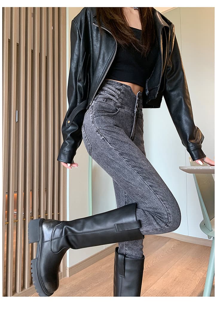 黒パンツ ハイウエストボタンスキニーパンツ