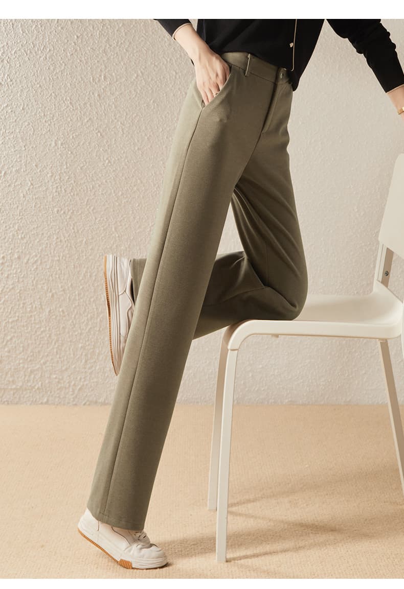 黒パンツ すっきりシルエット ストレートスラックス