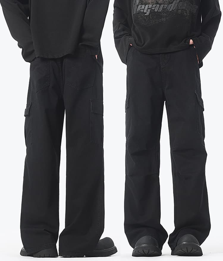 黒パンツ ゆったりシルエットカーゴパンツ