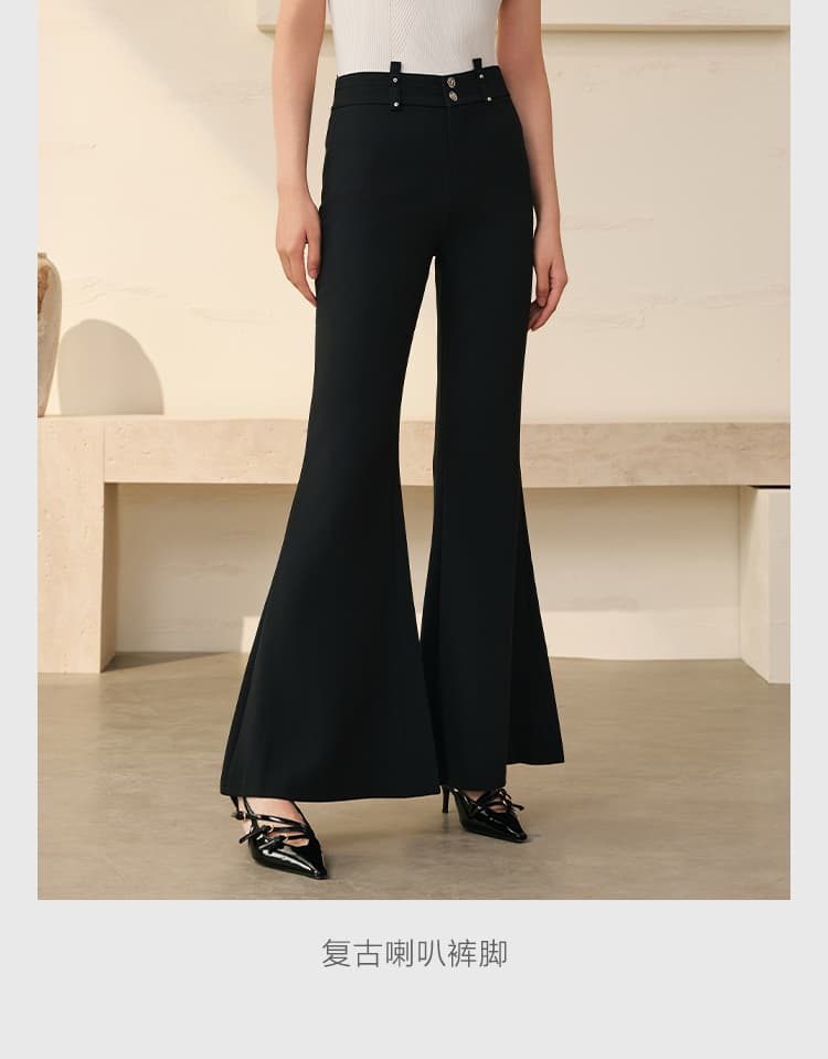 黒パンツ すっきり美脚フレアパンツ