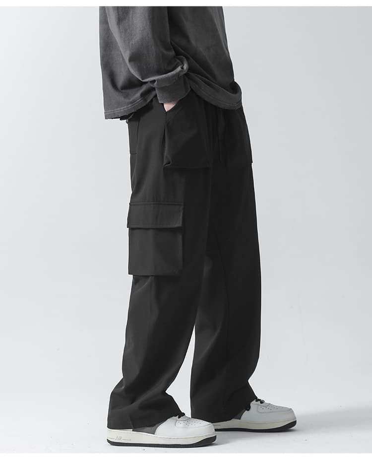 黒パンツ ゆったりカーゴデザイン ワイド パンツ