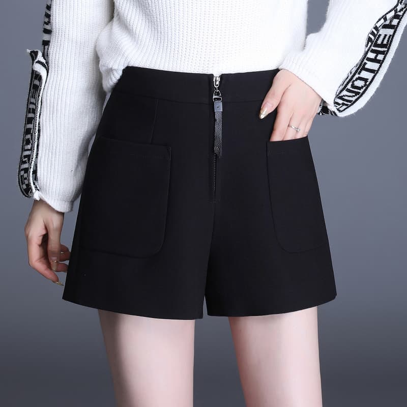 黒パンツ ジッパー付きハイウエストショートパンツ