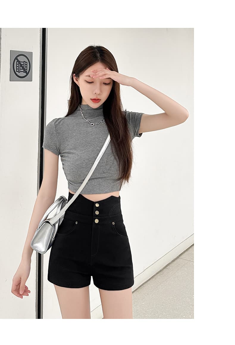 黒パンツ ハイウエストショートパンツ