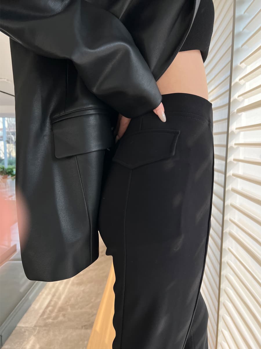 黒パンツ 美シルエットハイウエストフレアパンツ