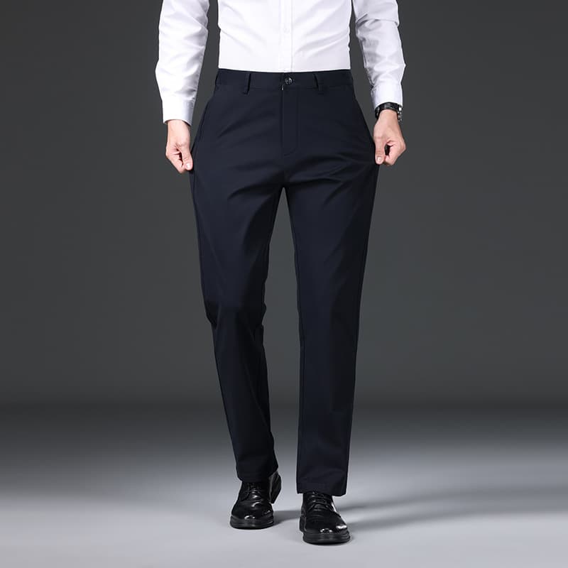 黒パンツ 快適仕立てビジネススラックス