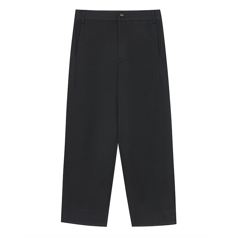 黒パンツ リラックスワイドデザインパンツ