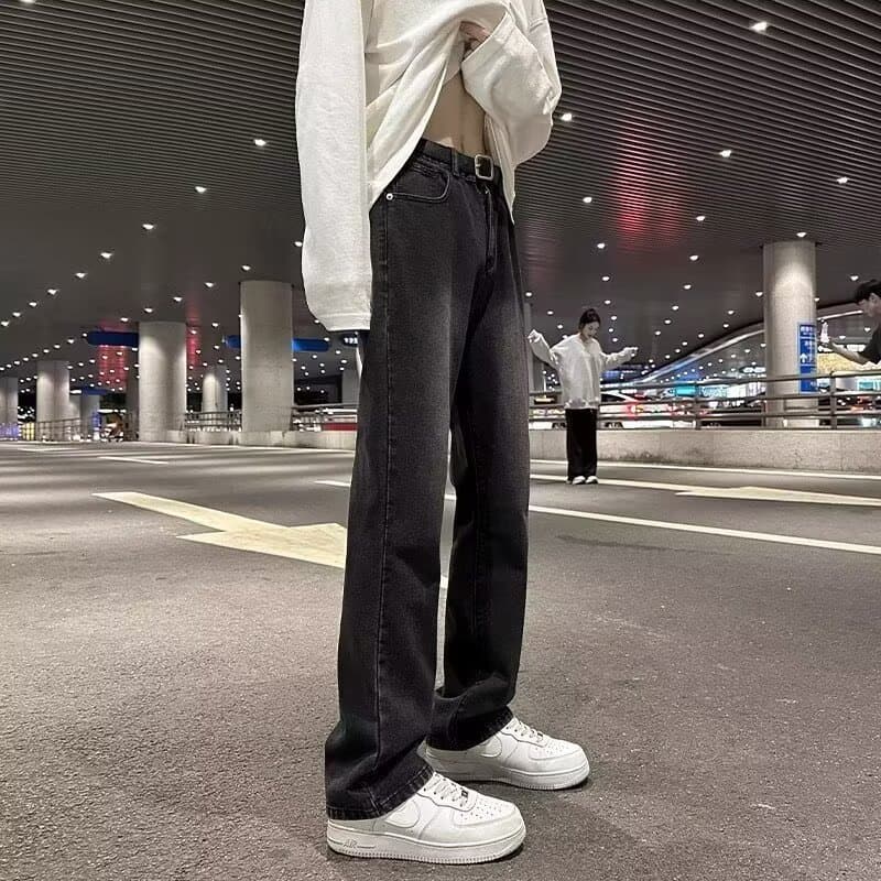 黒パンツ ストレートデニムパンツ