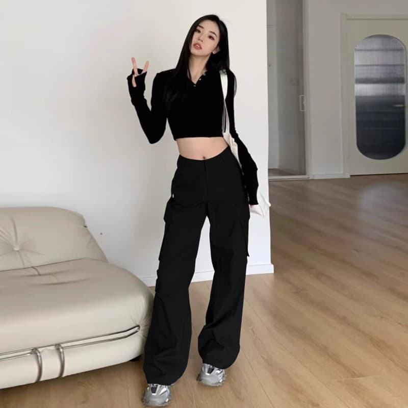 黒パンツ ワイドシルエット カーゴ フレアパンツ