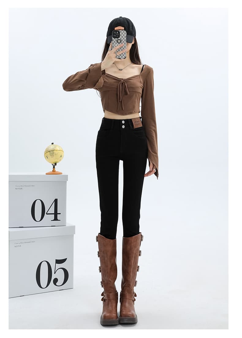 黒パンツ 美シルエットスキニーパンツ