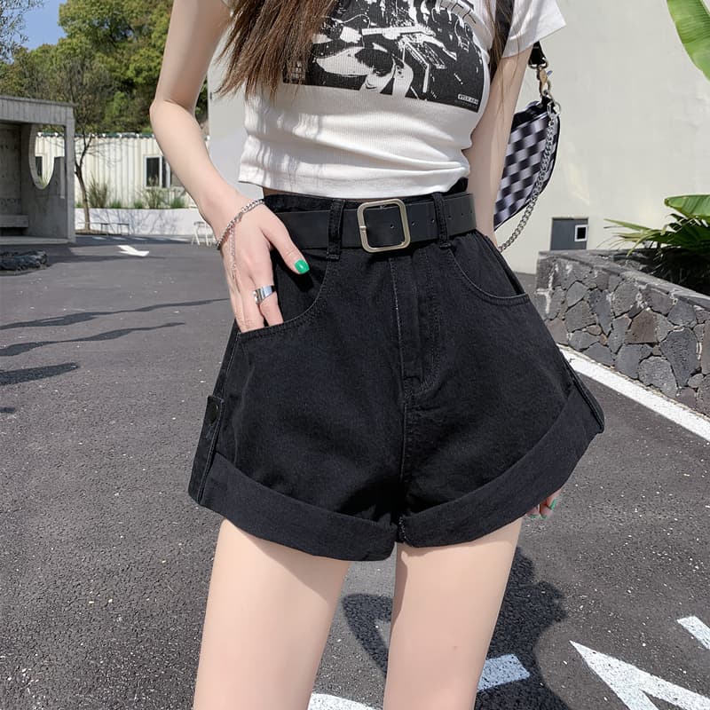 黒パンツ ハイウエストゆったりデニムショーツ