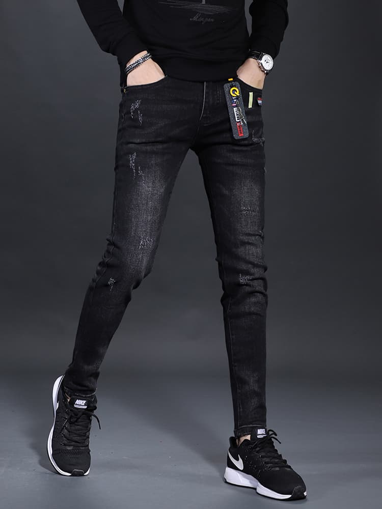 黒パンツ ダメージ加工 細身デニム