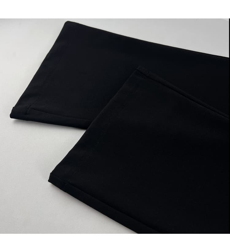 黒パンツ すっきりシルエットフレアパンツ