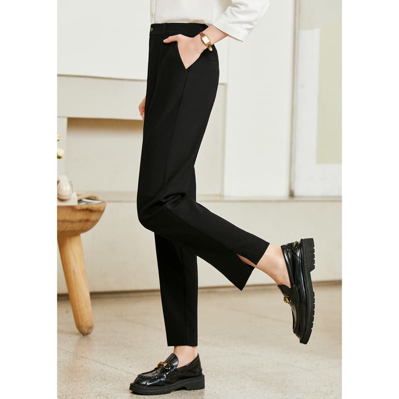 黒パンツ 美脚スタイリッシュスラックス