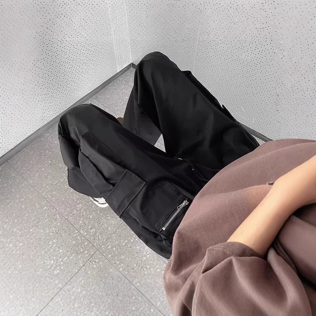 黒パンツ ユーティリティ マルチポケット ワイドパンツ