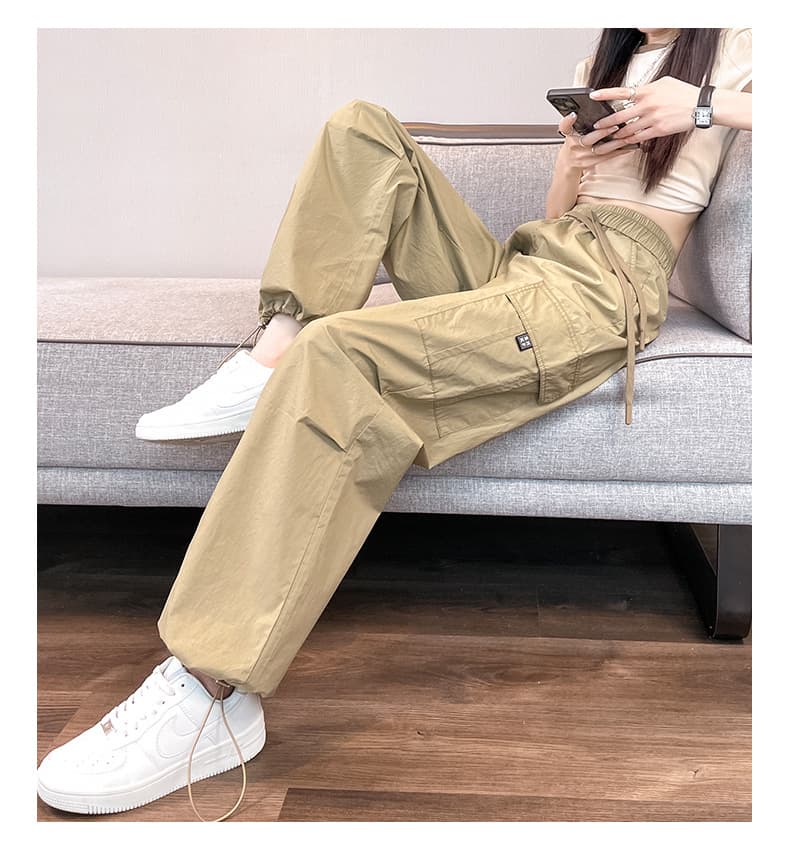 黒パンツ カジュアル ドローコード ルーズ カーゴパンツ