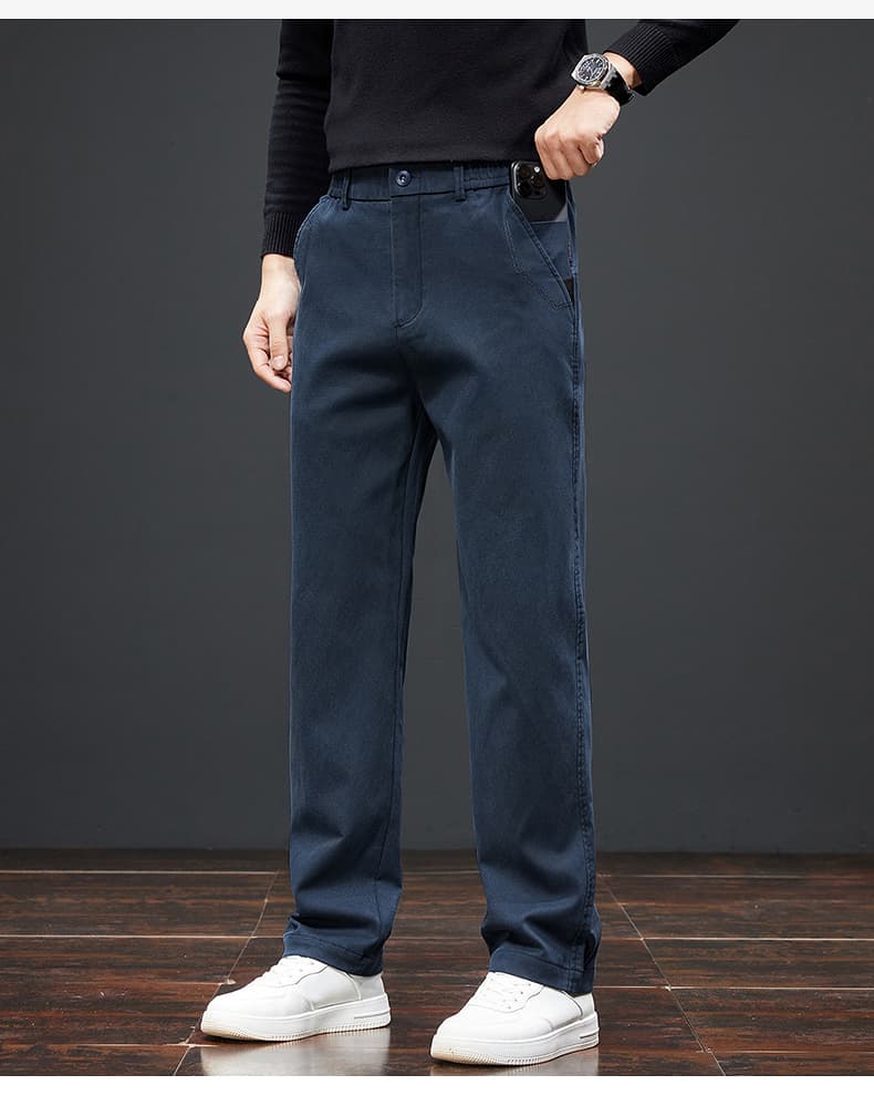 黒パンツ リラックスシルエットストレートスラックス