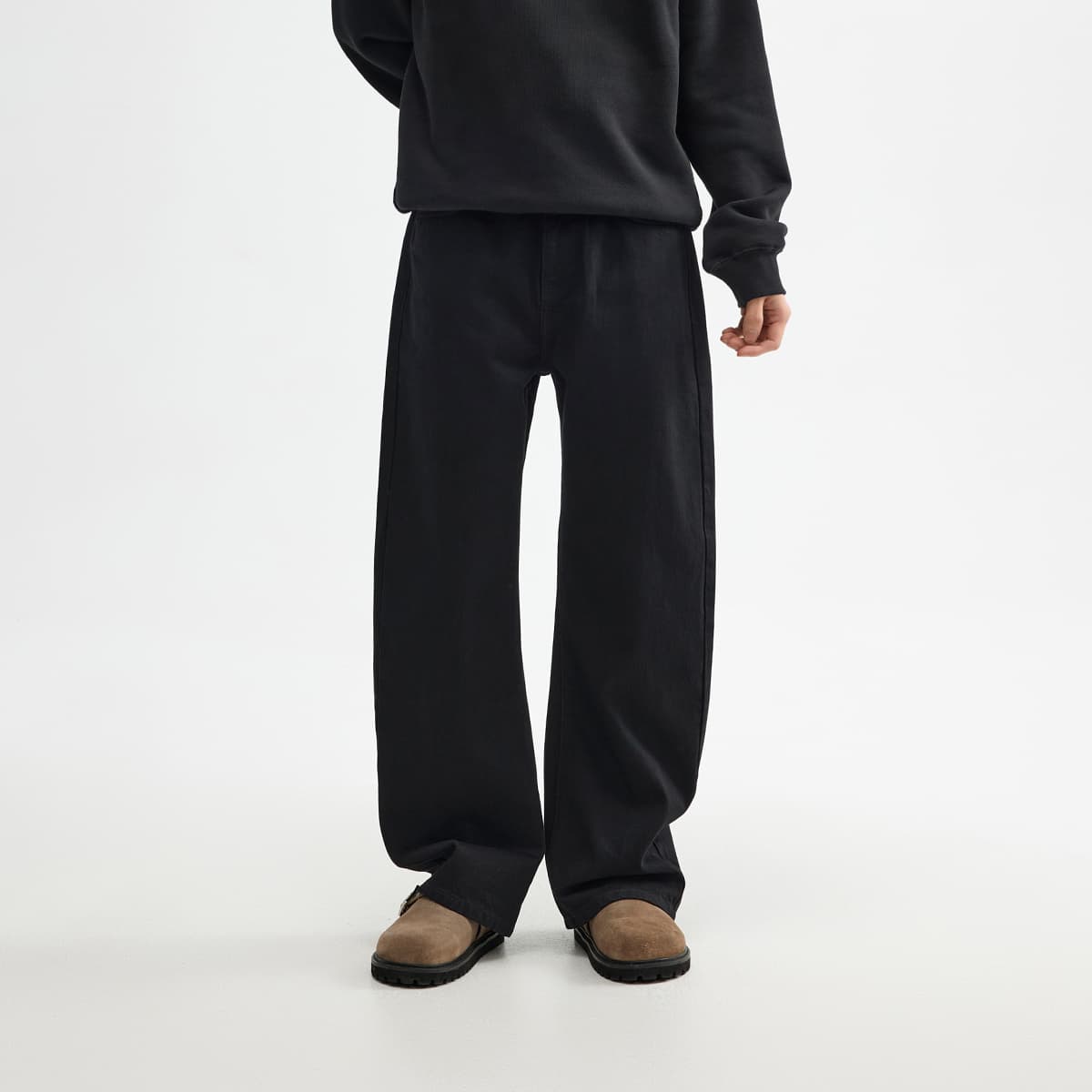 黒パンツ ゆったりワイドストレートパンツ
