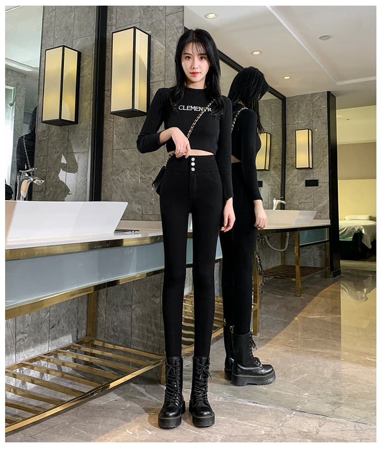 黒パンツ すらりと魅せる美脚ハイウエストパンツ