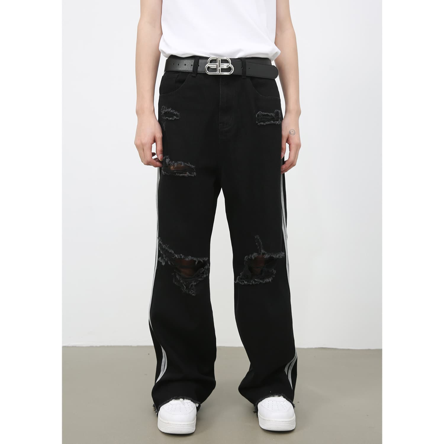 黒パンツ 黒デニム ダメージ加工 ヴィンテージ風 男女兼用 ワイドパンツ