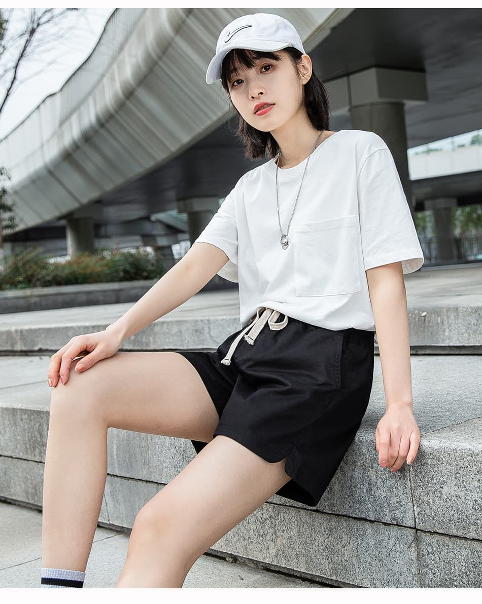 黒パンツ リラックス ドロスト ショートパンツ