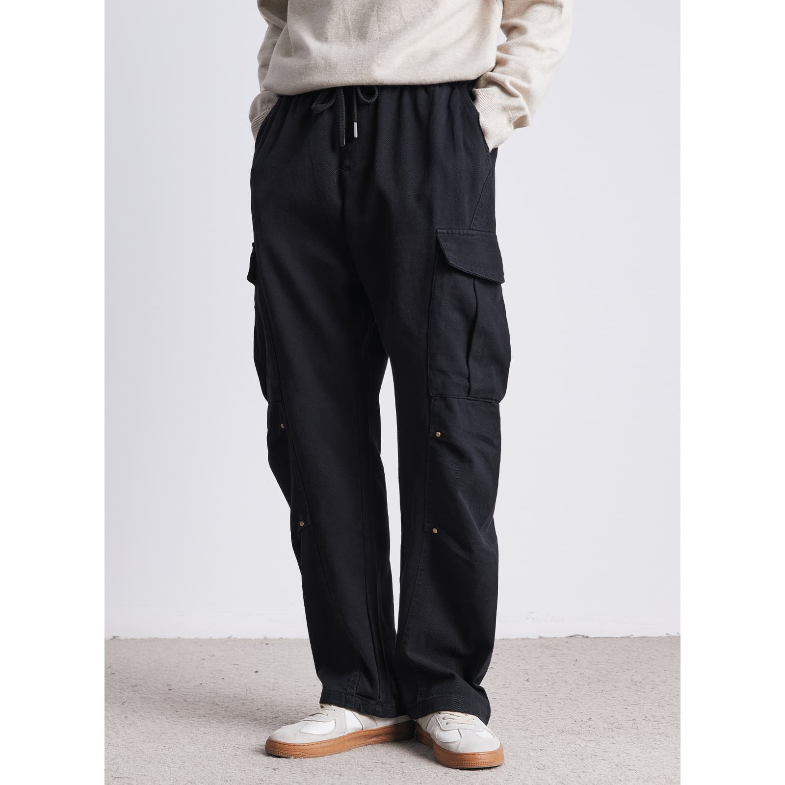 黒パンツ リラックス ミリタリー カーゴパンツ
