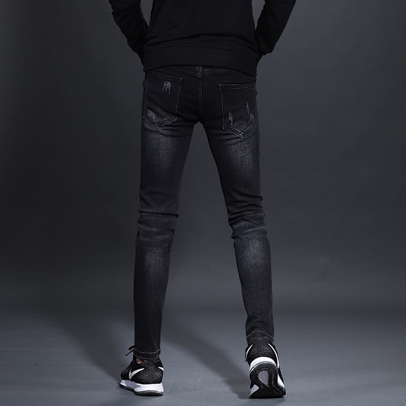 黒パンツ ダメージ加工スキニーデニム