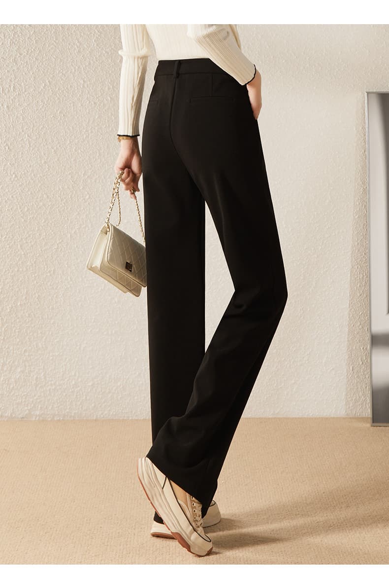 黒パンツ すっきりシルエット ストレートスラックス