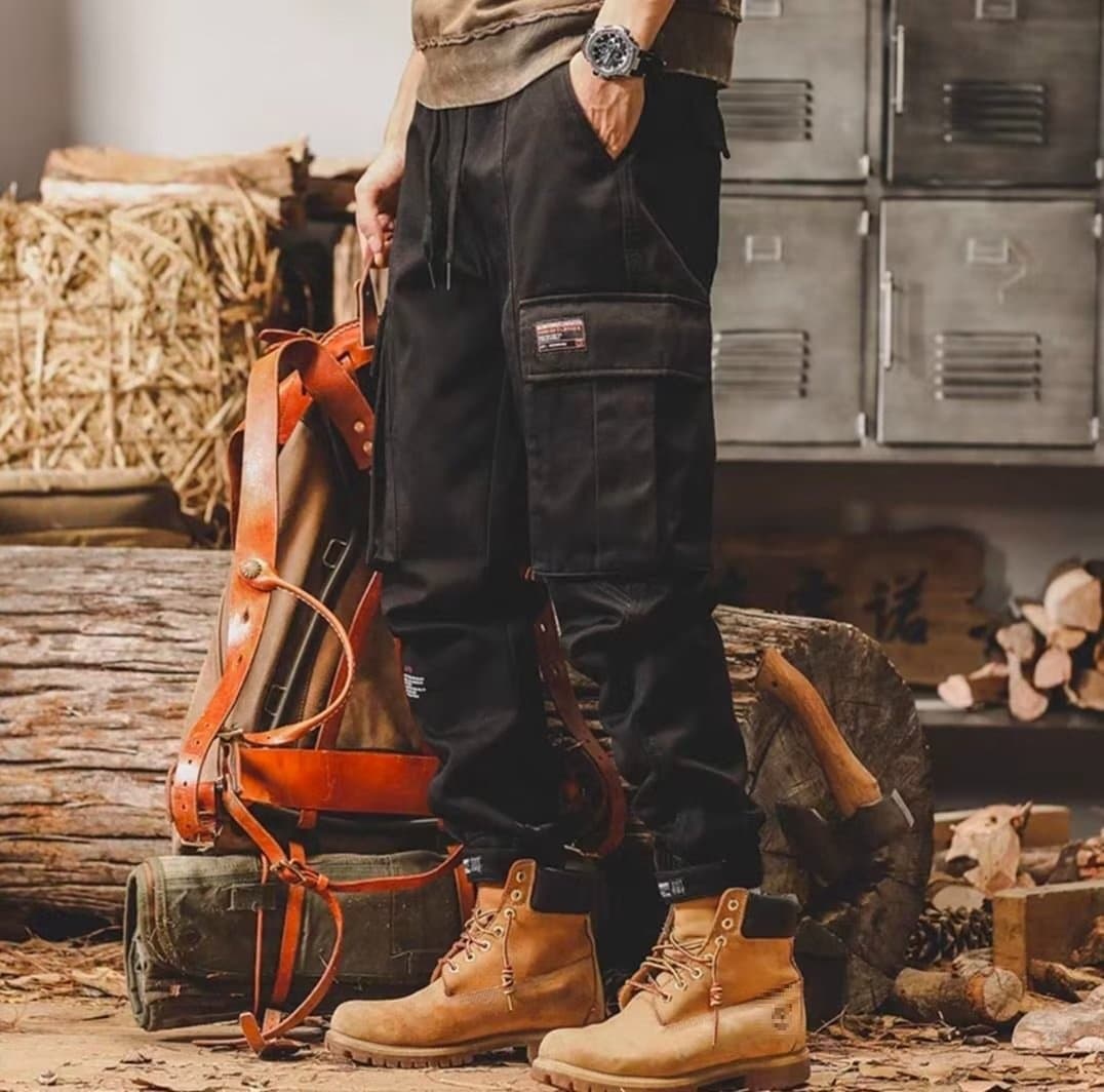 黒パンツ ミリタリー風サイドポケット ジョガーパンツ