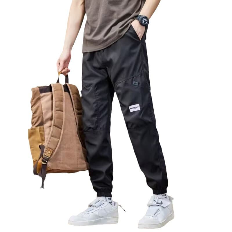 黒パンツ カジュアル機能性カーゴジョガーパンツ