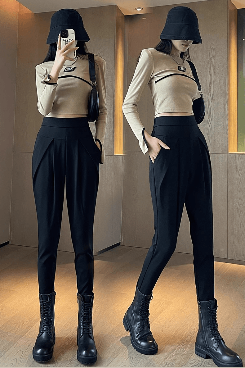 タック美脚黒パンツ レディーススキニー