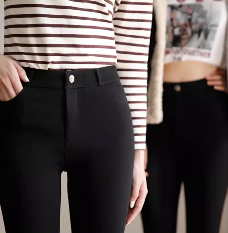 黒パンツ 魔法のような着心地 スリムパンツ