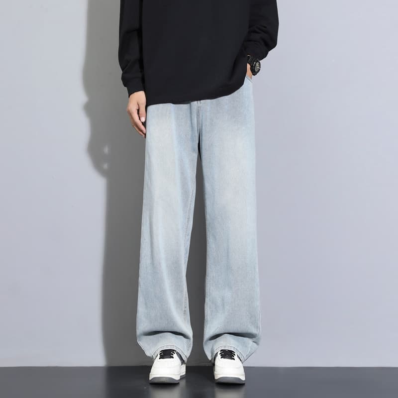 黒パンツ ゆったりストレートデニムパンツ