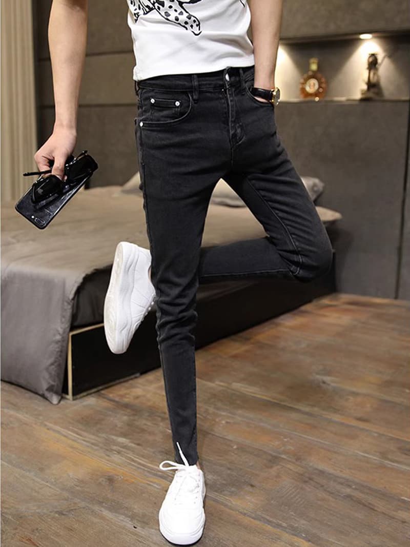 黒パンツ すっきりシルエットスキニーパンツ