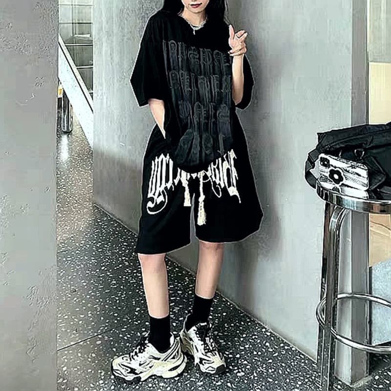 黒パンツ ゴシック調タッセルショートパンツ