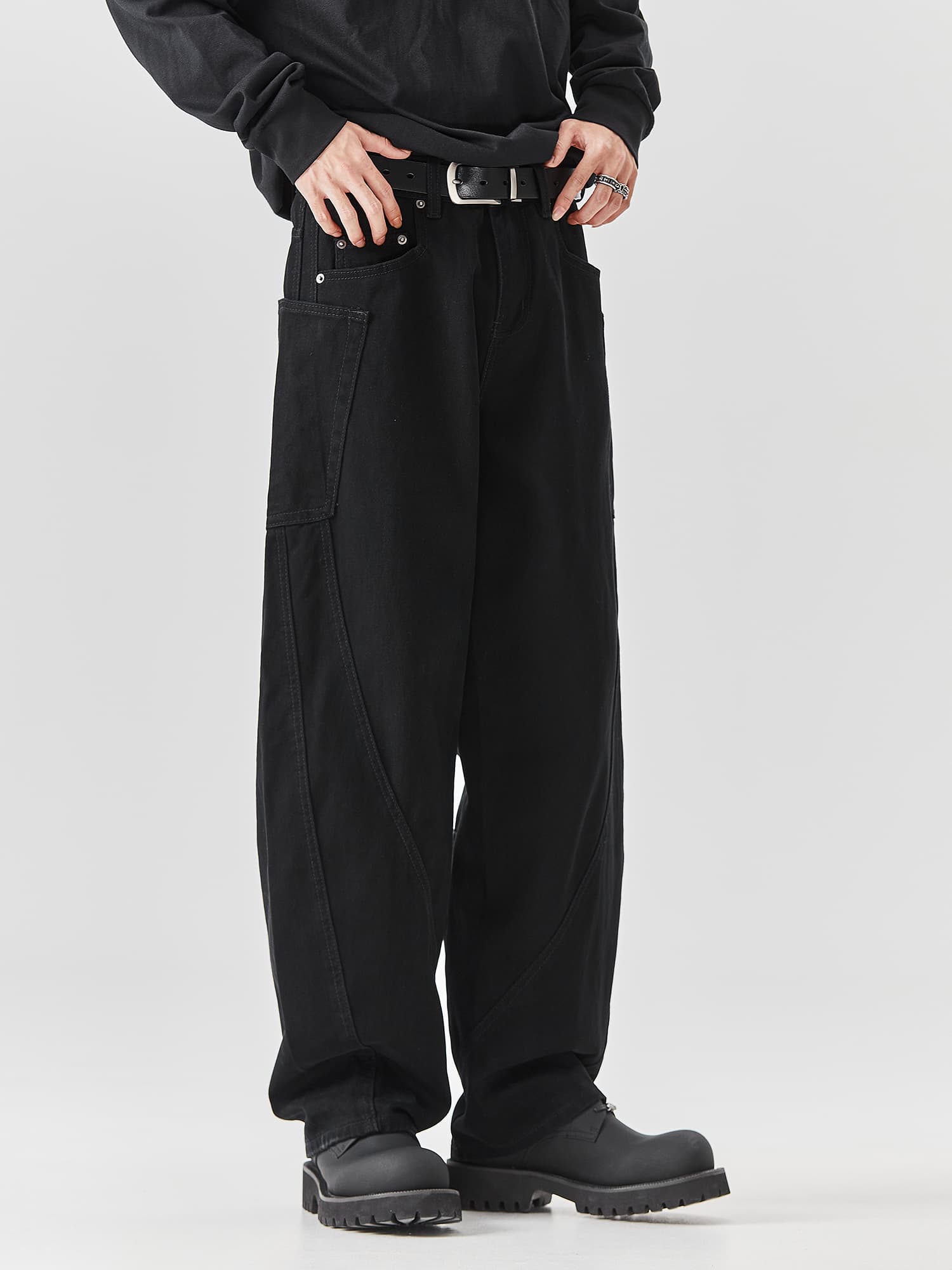 黒パンツ ワイドシルエット工房デニム