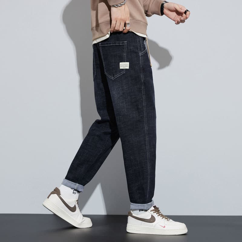 黒パンツ ゆったりストレート デニム