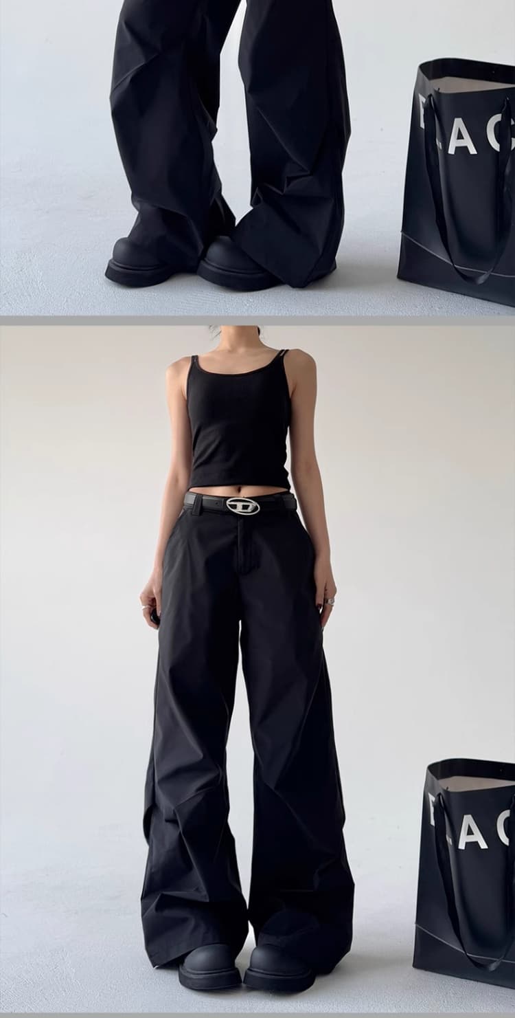 黒パンツ ワイドシルエットカーゴパンツ