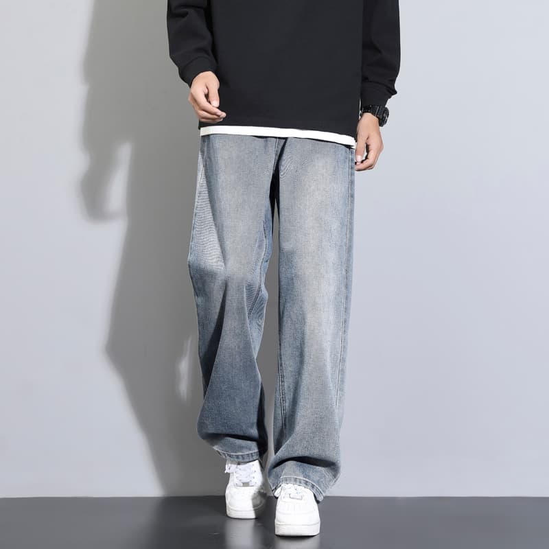 黒パンツ ゆったりストレートデニムパンツ